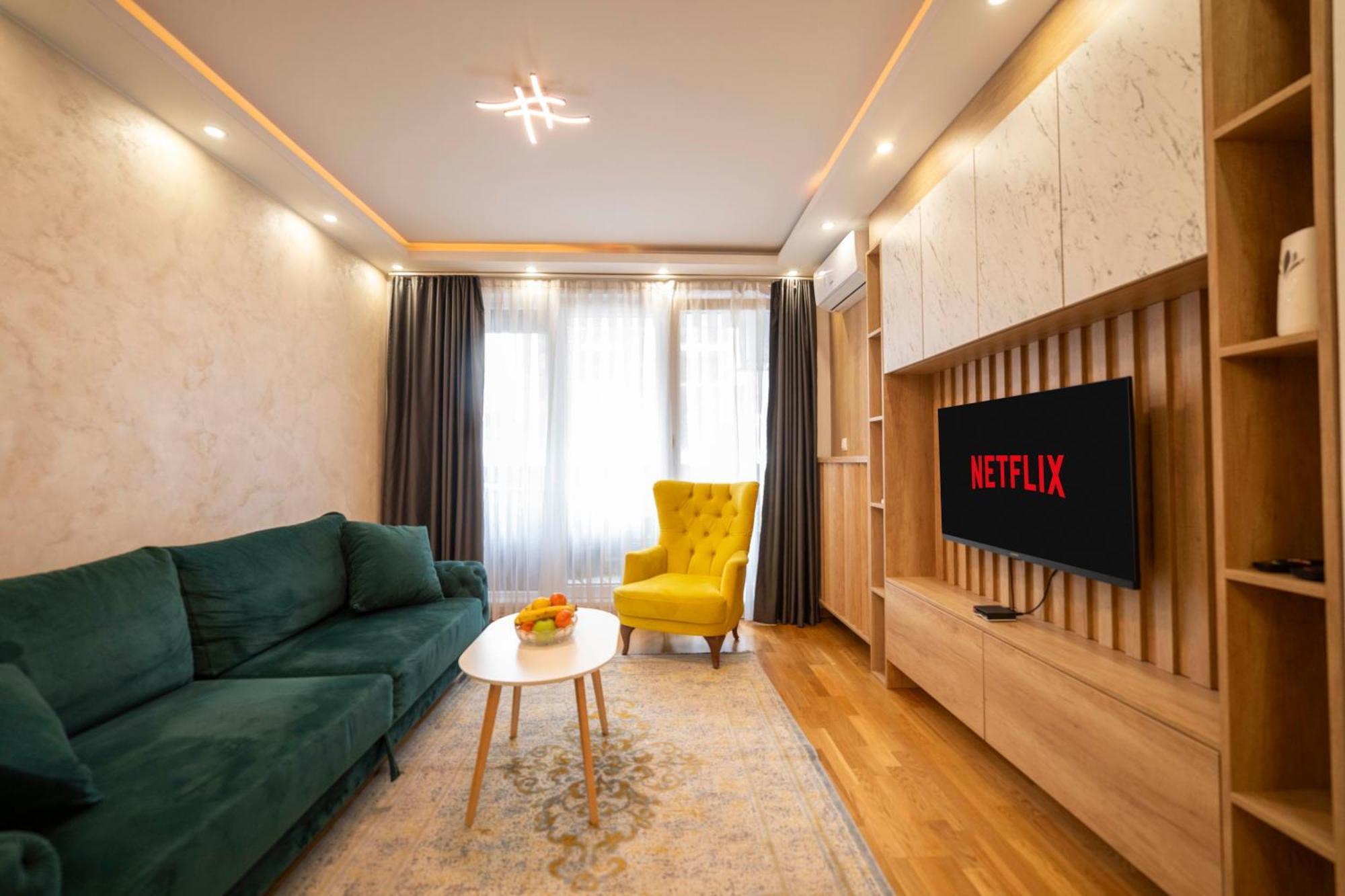 Lukavica Apartment 5 Star מראה חיצוני תמונה