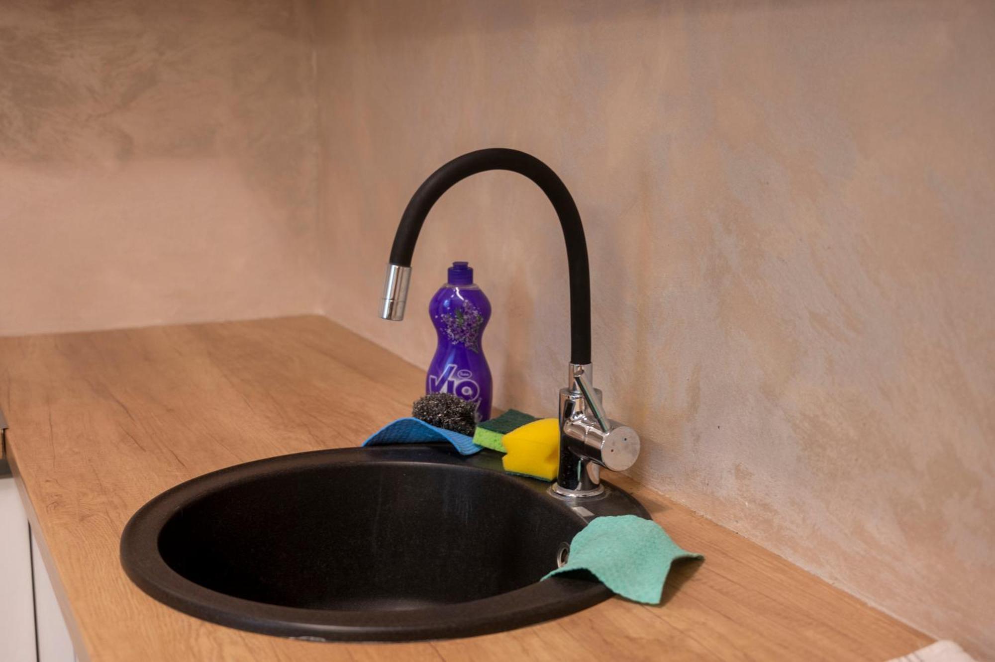 Lukavica Apartment 5 Star מראה חיצוני תמונה
