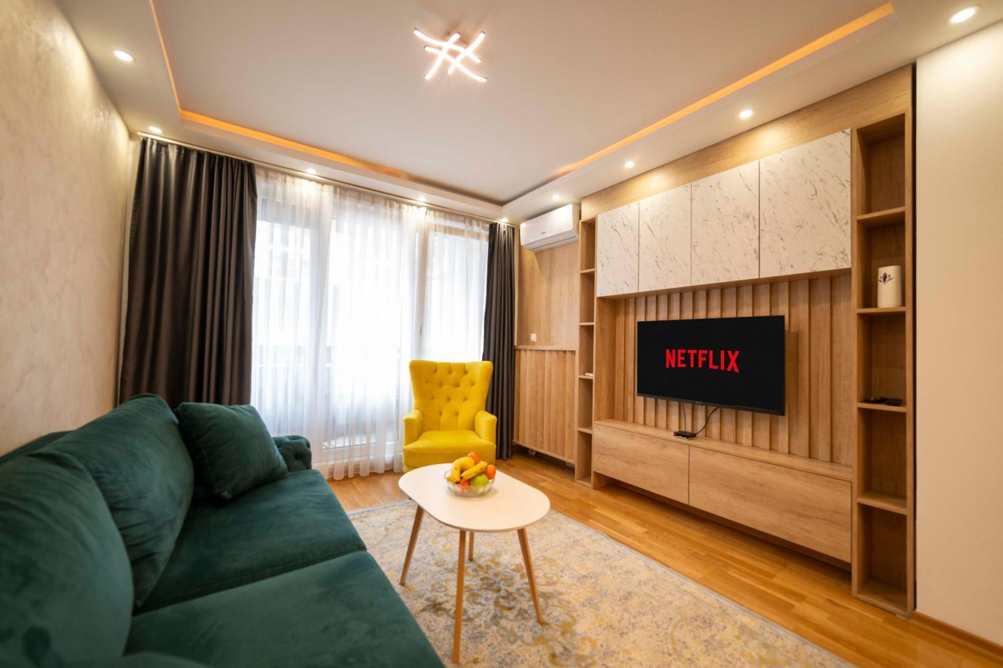 Lukavica Apartment 5 Star מראה חיצוני תמונה